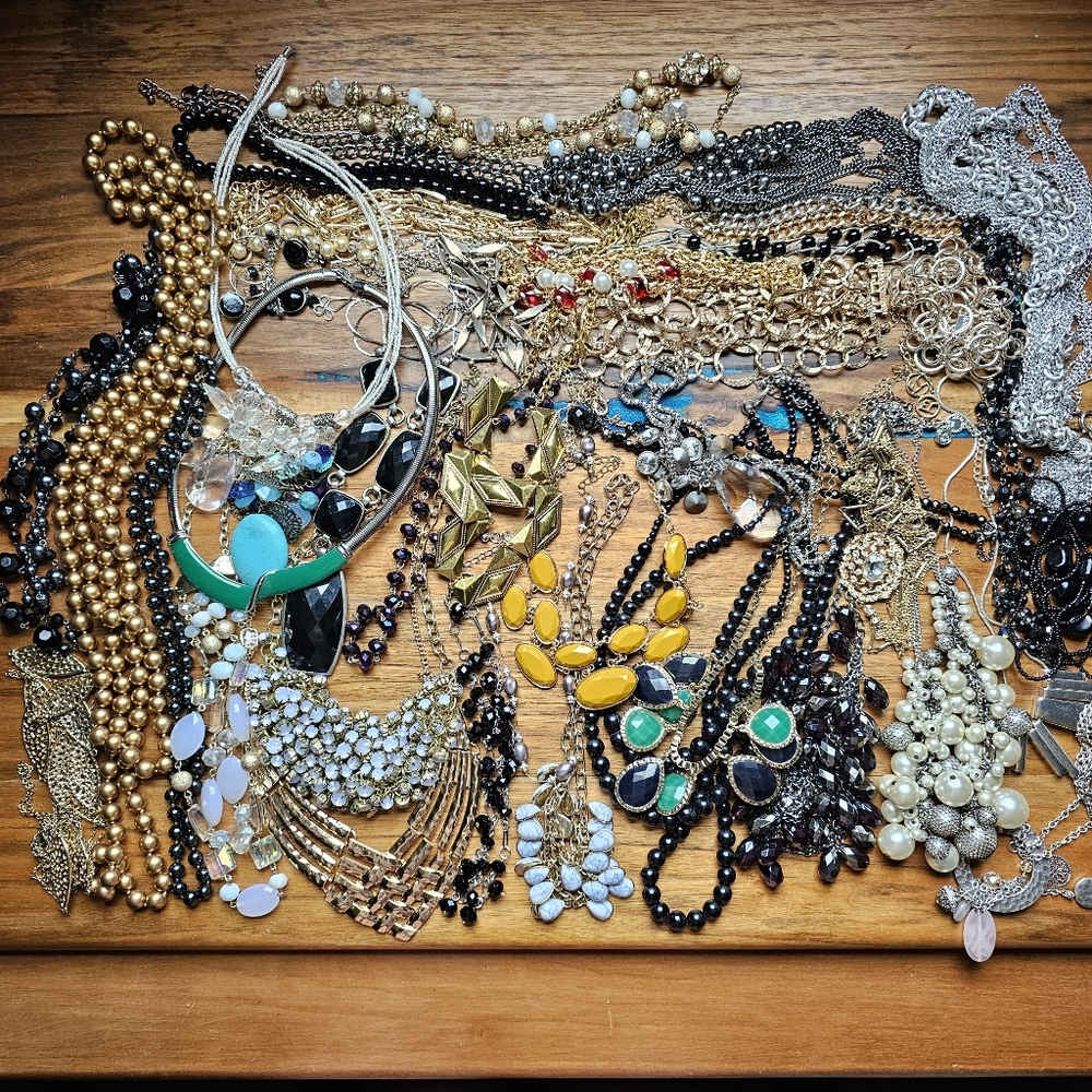 Necklace Grab Bag Lot 4 Pounds Wearable Necklaces